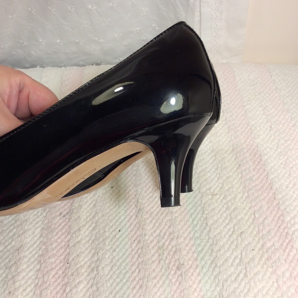 Clark's Artisan Women's Heels - Picture 7 of 8